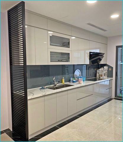 Tủ bếp nhựa Vincoplast cánh acrylic bóng gương TB31