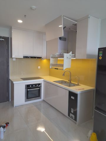 Tủ bếp nhựa Vincoplast cánh phủ acrylic bóng gương TB29