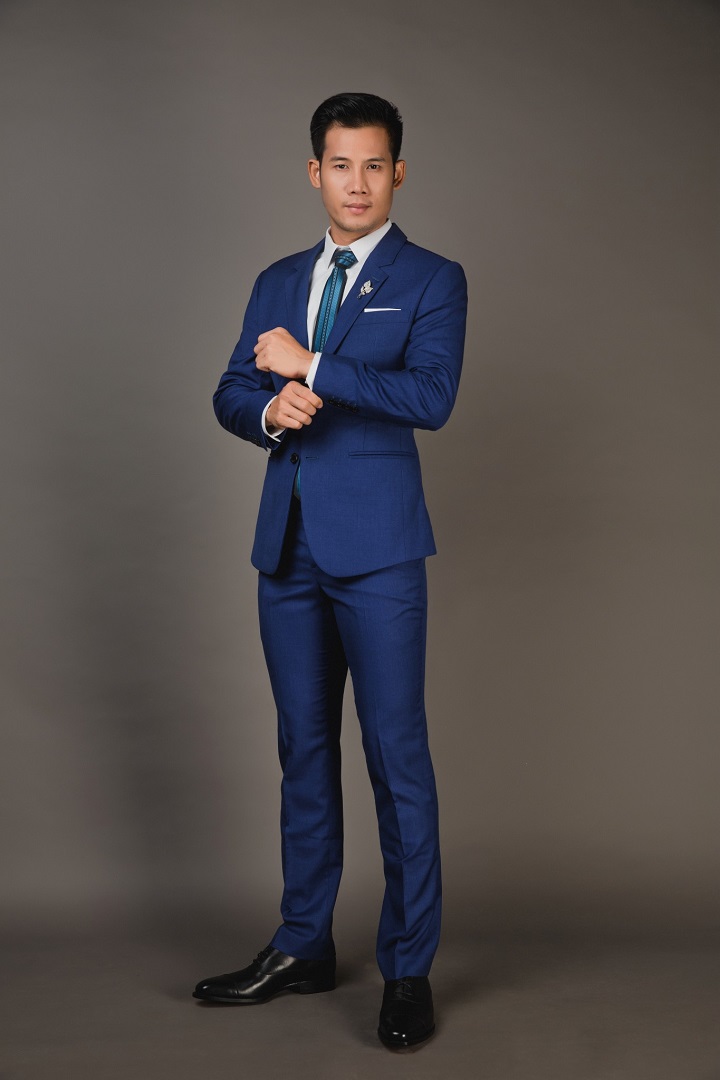 Blue suit with vest  Creazioni Baleani