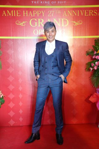 Bộ Suit Kevinlli Xanh Dương Caro - Siêu Mẫu Nam Phong