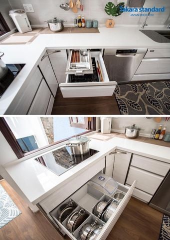 Hệ Tủ Bếp Nhật Bản LEMURE Chữ L Màu Trắng Vân Gỗ - Công Trình Thảo Điền Quận 2