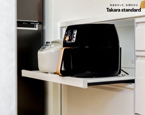 Hệ Tủ Bếp Nhật Bản Cao Cấp Treasia Chữ U Màu VSI -  Nhà phố Tân Bình
