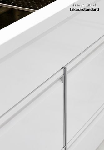 Hệ Tủ Bếp Nhật Bản Cao Cấp Treasia Chữ L Màu VSW - Nhà phố Phú Nhuận