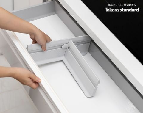 Hệ Tủ Bếp Nhật Bản Cao Cấp Treasia Chữ L Màu VSW - Nhà phố Phú Nhuận