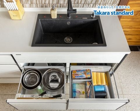 Hệ Tủ Bếp Nhật Bản Treasia Cao Cấp Chữ I  -  Penthouse Vinhomes Central Park