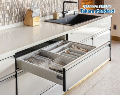 Hệ Tủ Bếp Nhật Bản Treasia Cao Cấp Chữ I  -  Penthouse Vinhomes Central Park