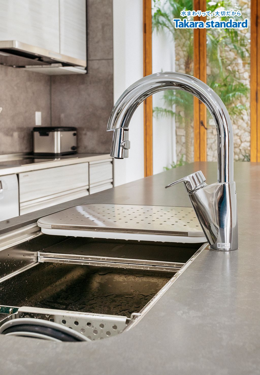 Hệ Tủ Bếp Treasia màu VWW - Nhà phố Đồng Nai