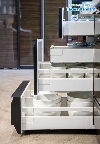 Hệ Tủ Bếp Lemure Cao Cấp Chữ I Kèm Bàn Đảo Màu LGB - Showroom Q2