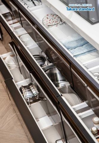 Hệ Tủ Bếp Lemure Cao Cấp Chữ I Kèm Bàn Đảo Màu LGB - Showroom Q2