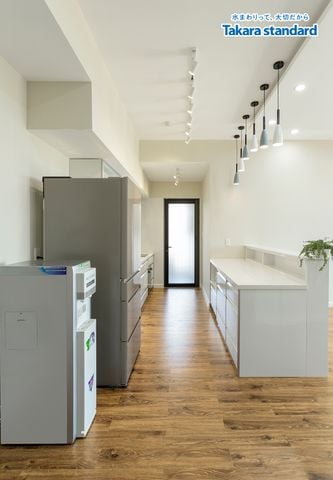 Hệ Tủ Bếp Lemure và Treasia Cao Cấp - KĐT Mizuki Park Bình Chánh