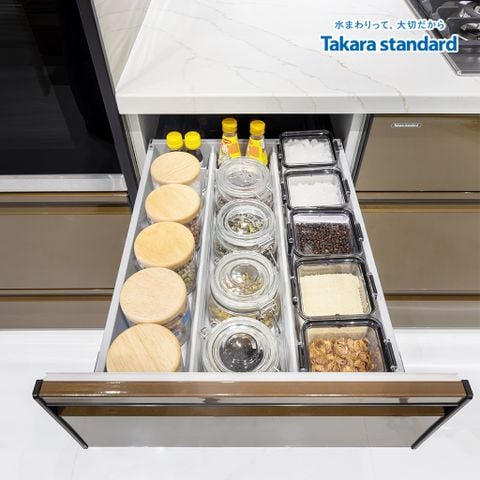 Hệ Tủ Bếp Treasia Cao Cấp Chữ U Màu VAU - Showroom Vạn Phúc