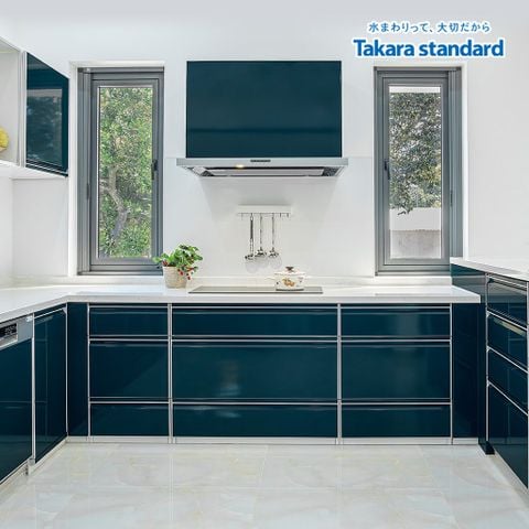 Hệ Tủ Bếp Treasia Cao Cấp Chữ L Màu VSJ - Biệt Thự Bình Phước
