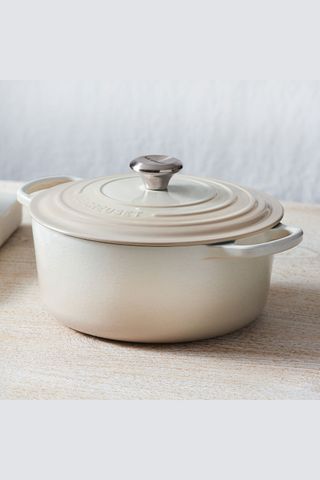 Nồi gang LeCreuset Bräter rund Evo 20cm Muschelrosa