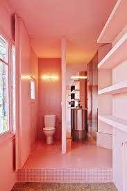  Who's Afraid of Pink, Orange, and Green? : Colourful Living & Interiors _Lannoo_9789401453936_Author  Irene Schampaert ,   Iris de Feijter 