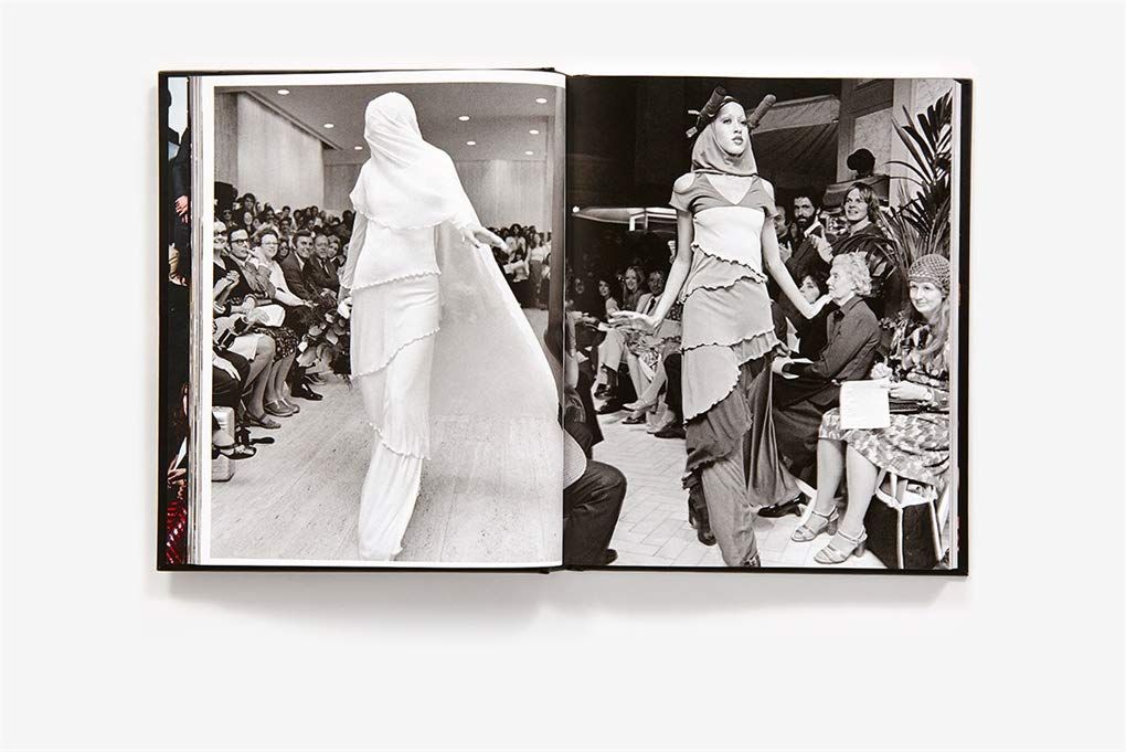  American Runway : 75 Years of Fashion and the Front Row_ Booth Moore_9781419726484_Abrams 