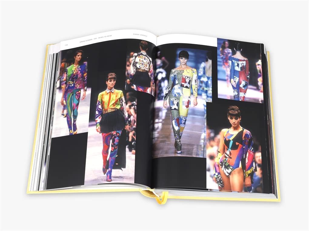  Versace Catwalk : The Complete Collections_Tim Blanks_9780500023808_Thames & Hudson Ltd 