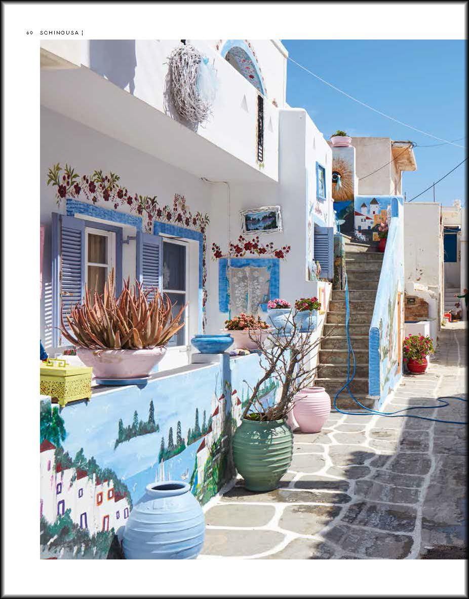  The Cyclades: Greek Island Paradise 