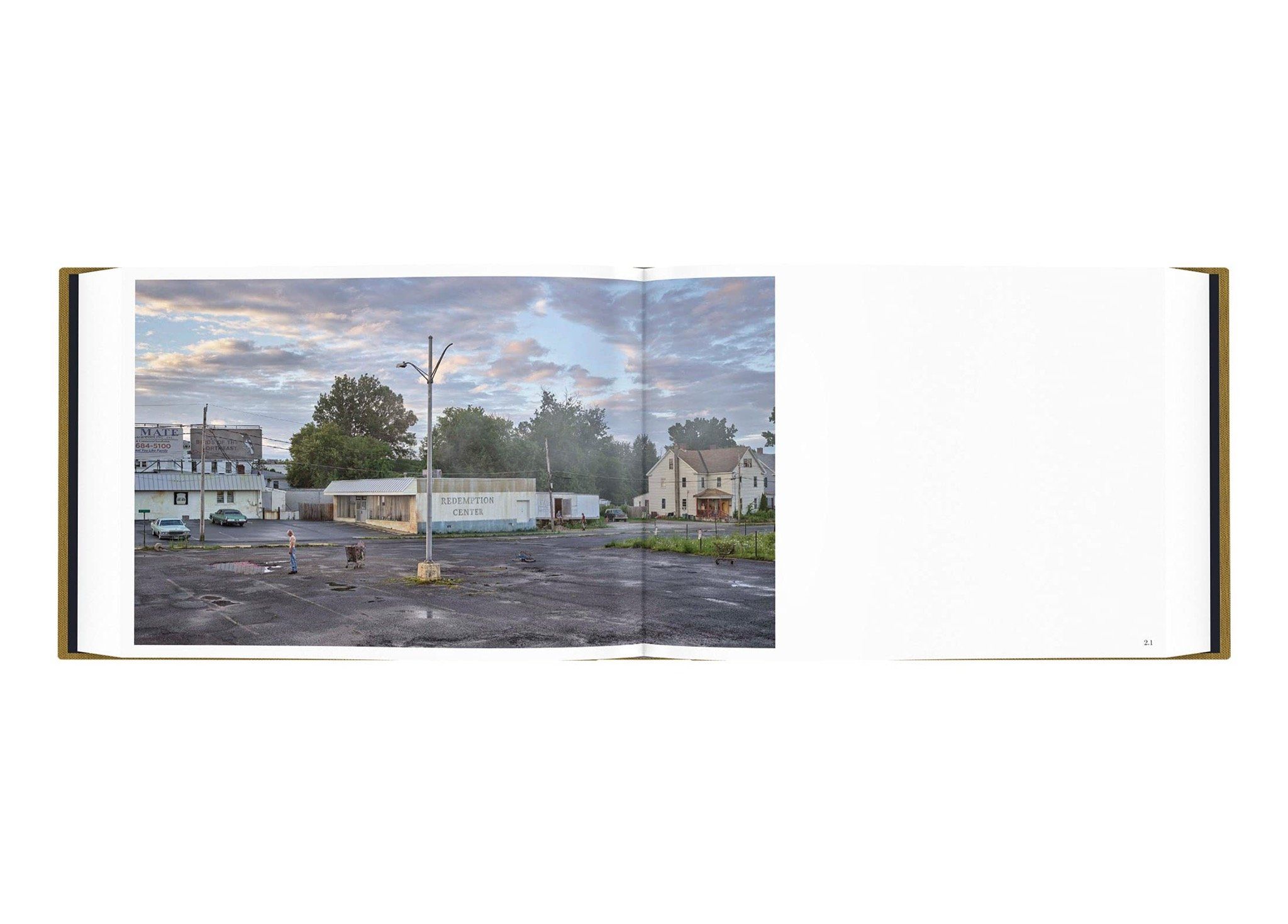  Gregory Crewdson: Alone Street 