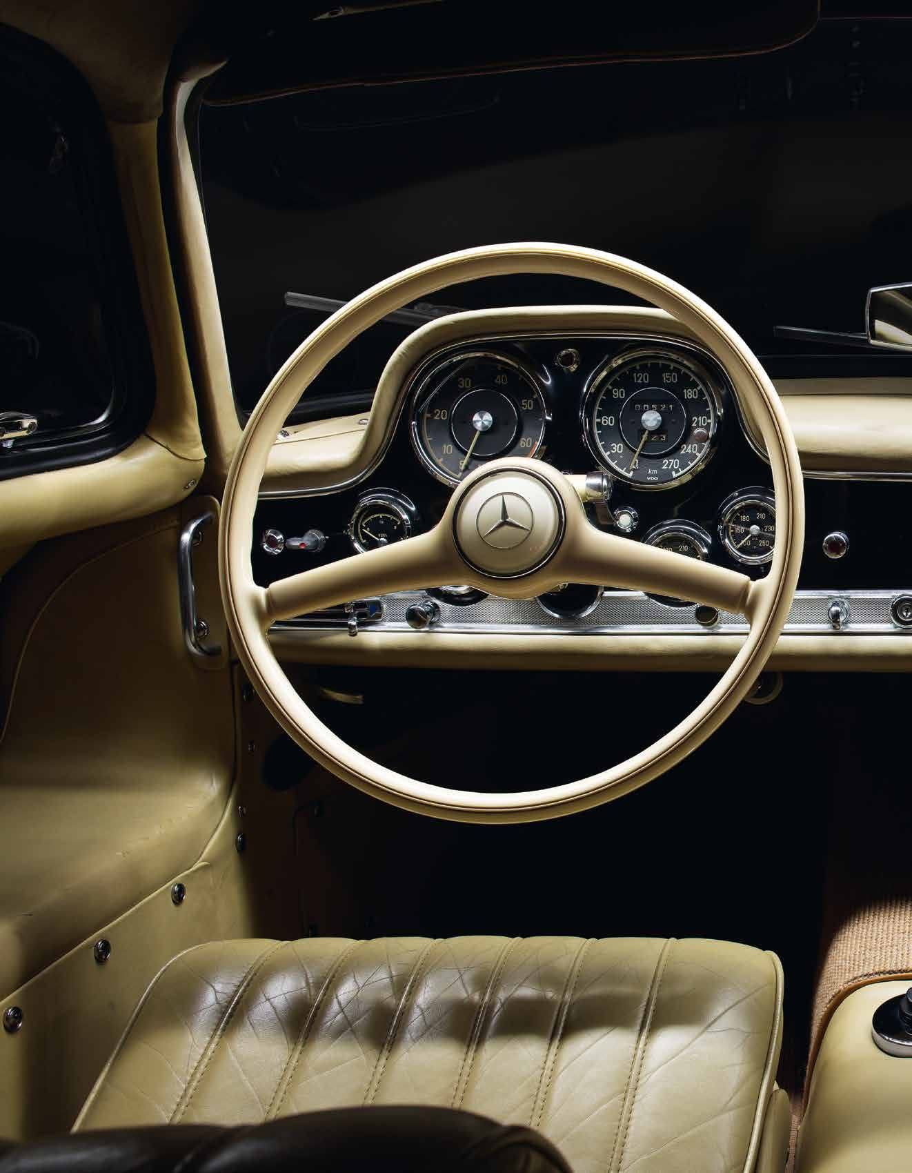  IconiCars Mercedes-Benz 300 SL 