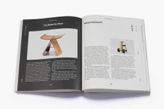 Japanese Design Since 1945 : A Complete Sourcebook_Naomi