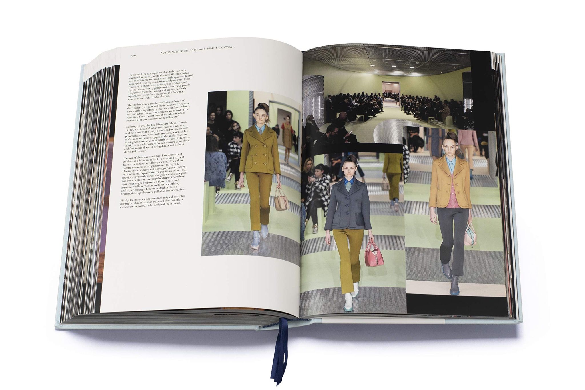 Prada Catwalk The Complete Collections /anglais: FRANKEL SUSANNAH:  9780500022047: : Books