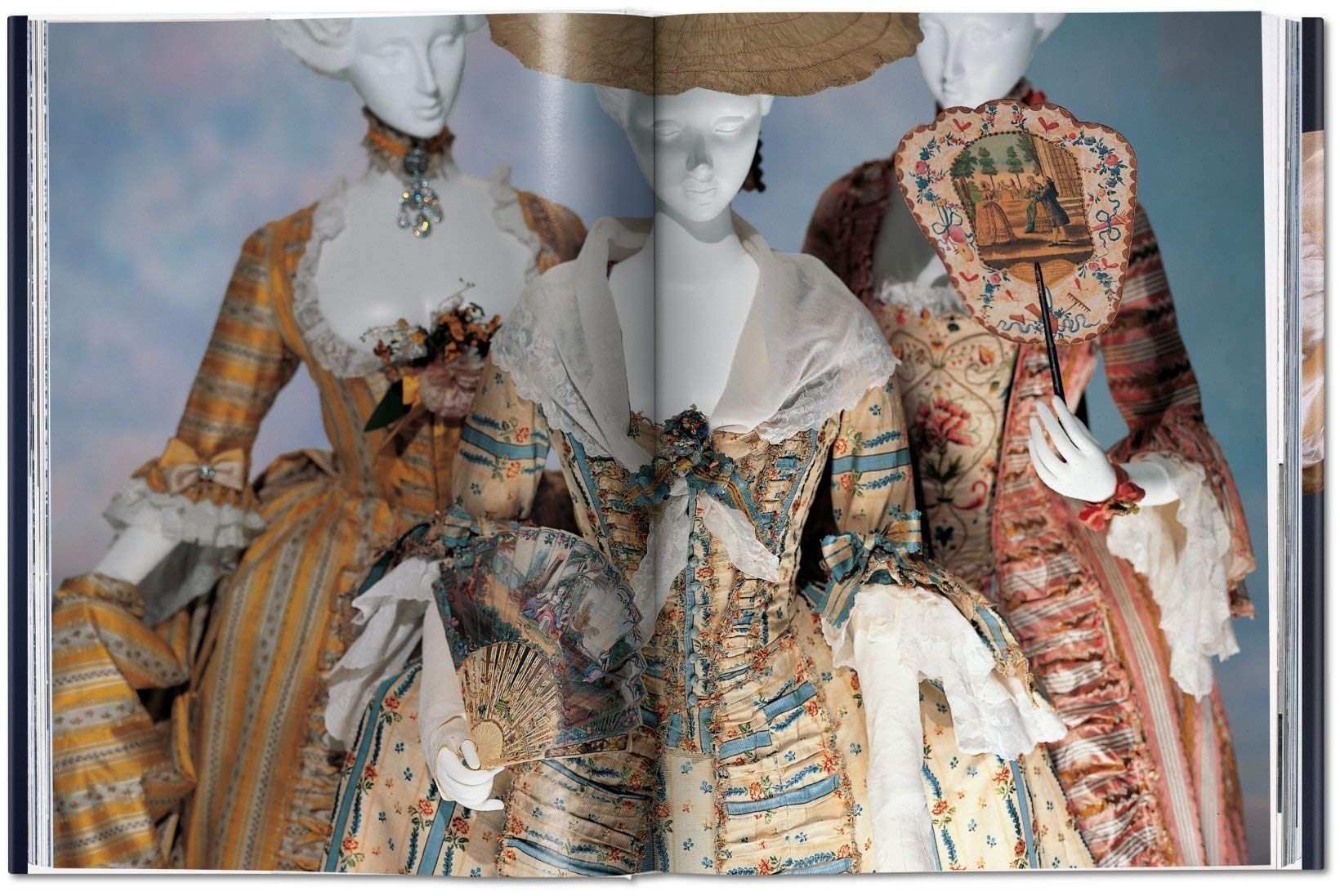  Fashion History: From The 18Th To The 20Th Century_9783836577915_Taschen 