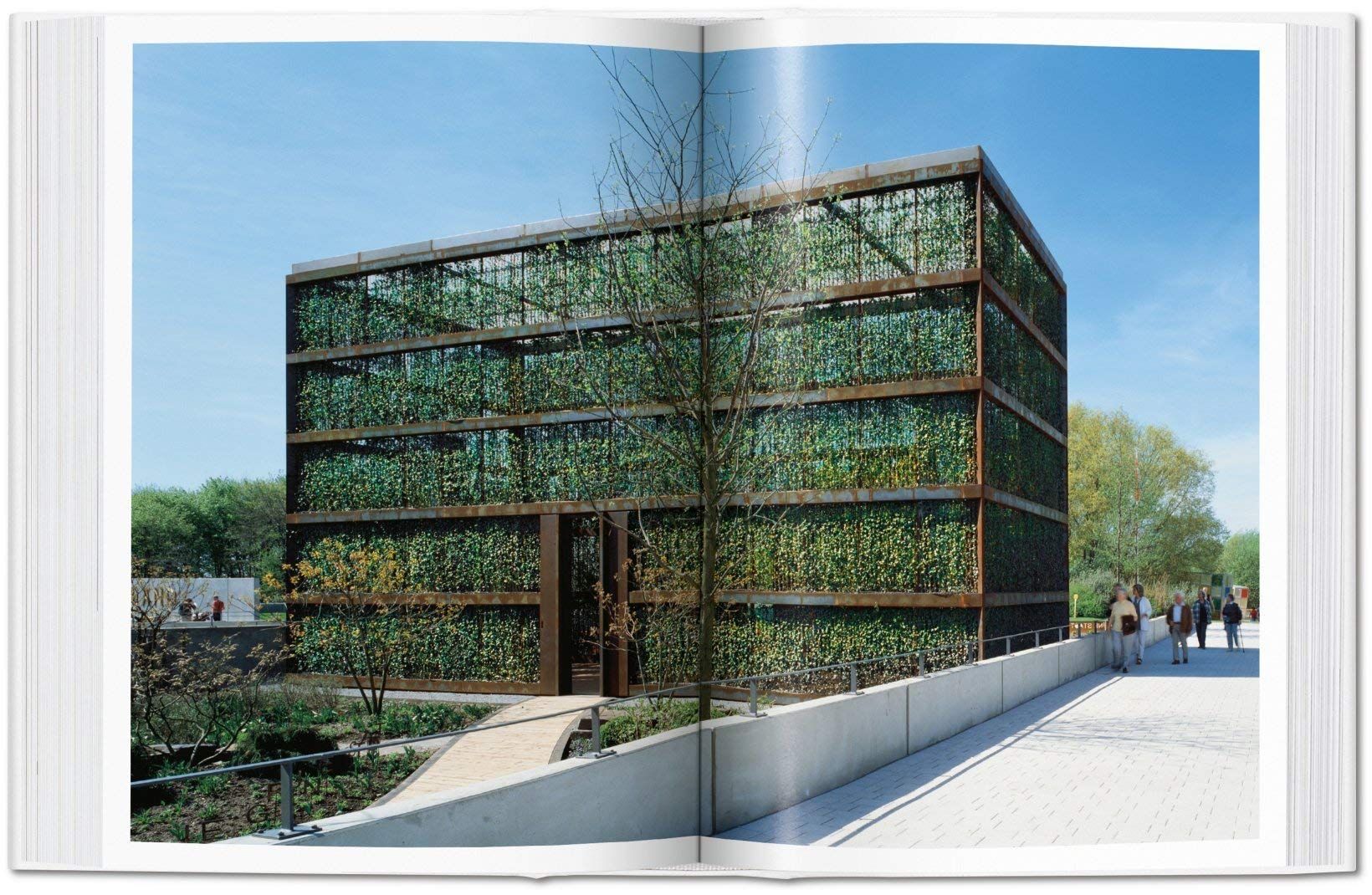  Green Architecture_Philip Jodidio_9783836522205_Taschen 