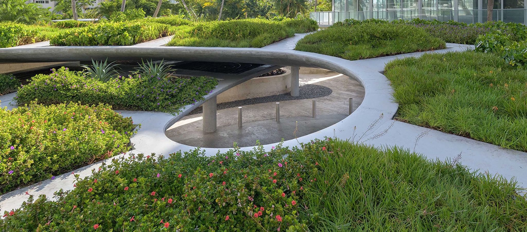  Beyond Wild : Gardens and Landscapes by Raymond Jungles 