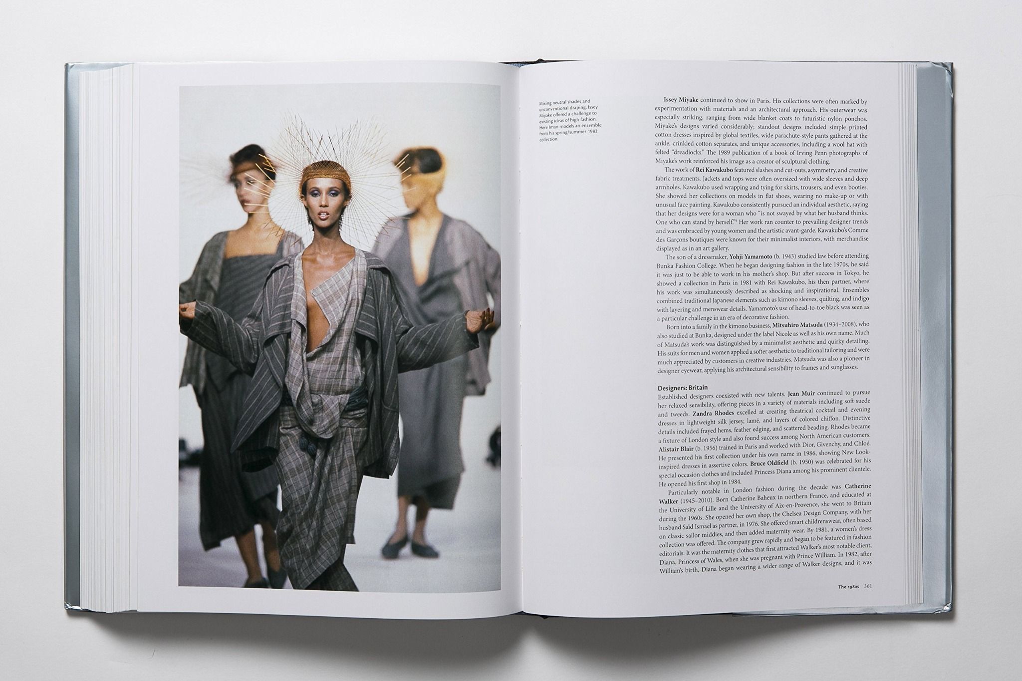 The History of Modern Fashion_Daniel James Cole_9781780676036_Laurence ...