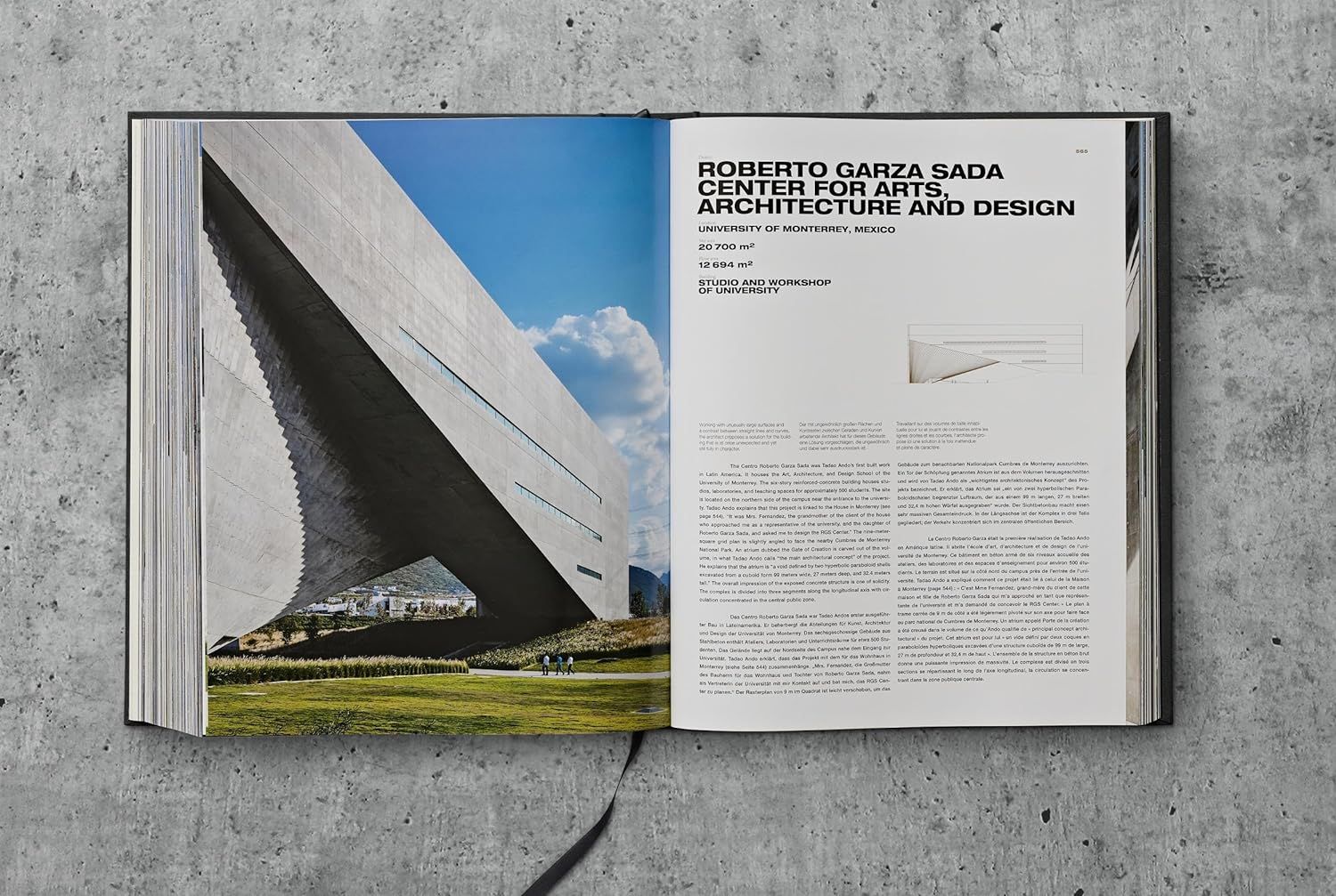 洋書 Tadao Ando Complete Works 1975-2012 Amazon.fr - Tadao Ando. Complete Works 1975?2012. Updated