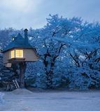  Treehouses, Towers, and Tea Huts_Mauro Pierconti_9788891820419_Mondadori Electa 