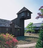  Treehouses, Towers, and Tea Huts_Mauro Pierconti_9788891820419_Mondadori Electa 