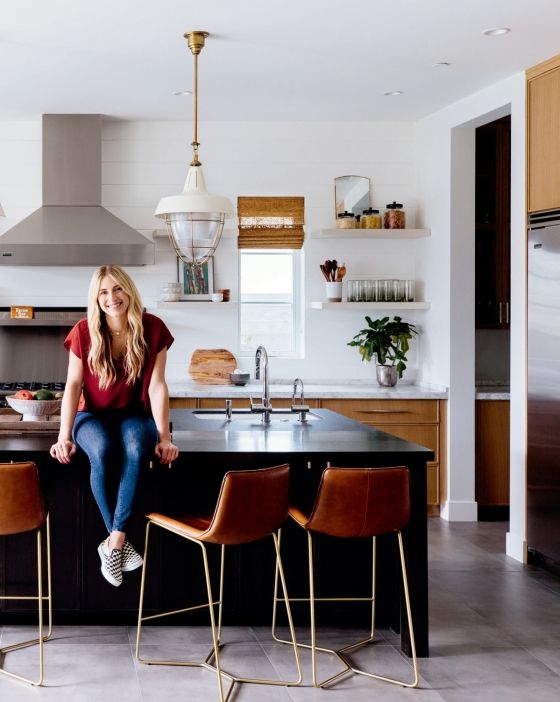  House Story : Insider Secrets to the Perfect Home Renovation_Jasmine Roth_9781984859174_Penguin Random House 