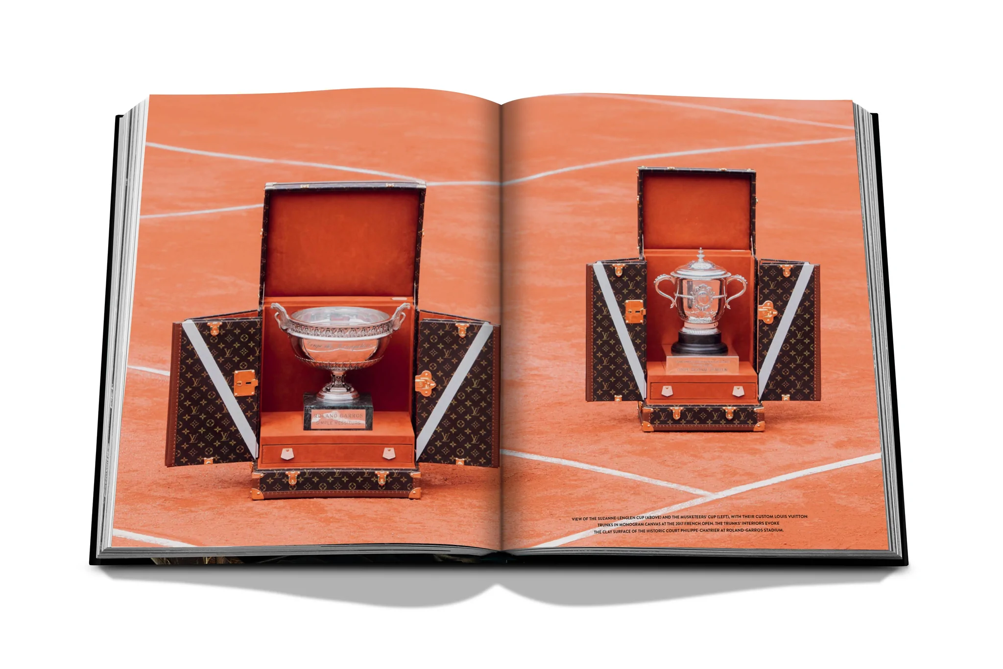  Louis Vuitton: Trophy Trunks 