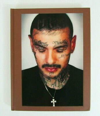 Skin Deep : Looking Beyond the Tattoos_Steven Burton_9781576878491_powerHouse Books,U.S.