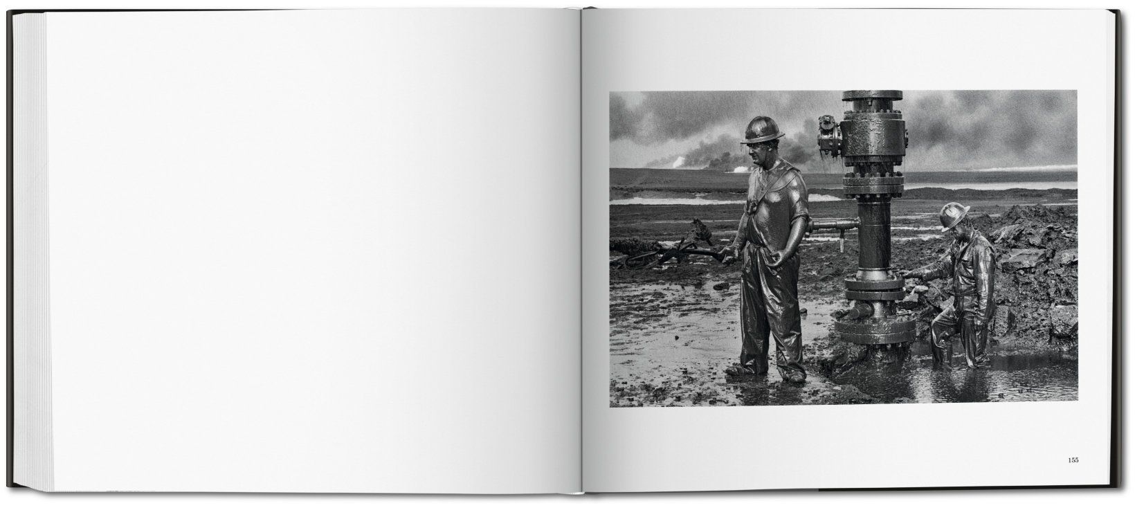  Sebastiao Salgado. Kuwait_Sebastião Salgado_9783836561259_Taschen GmbH 