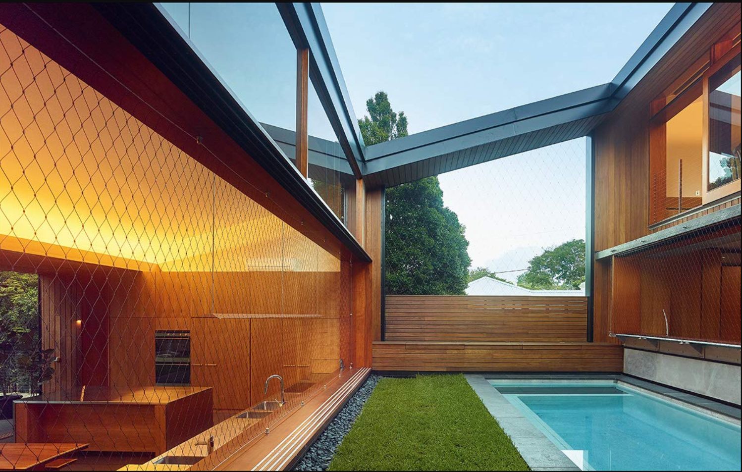  Courtyard Living : Contemporary Houses of the Asia-Pacific_Charmaine Chan_9780500519202_Thames & Hudson Ltd 