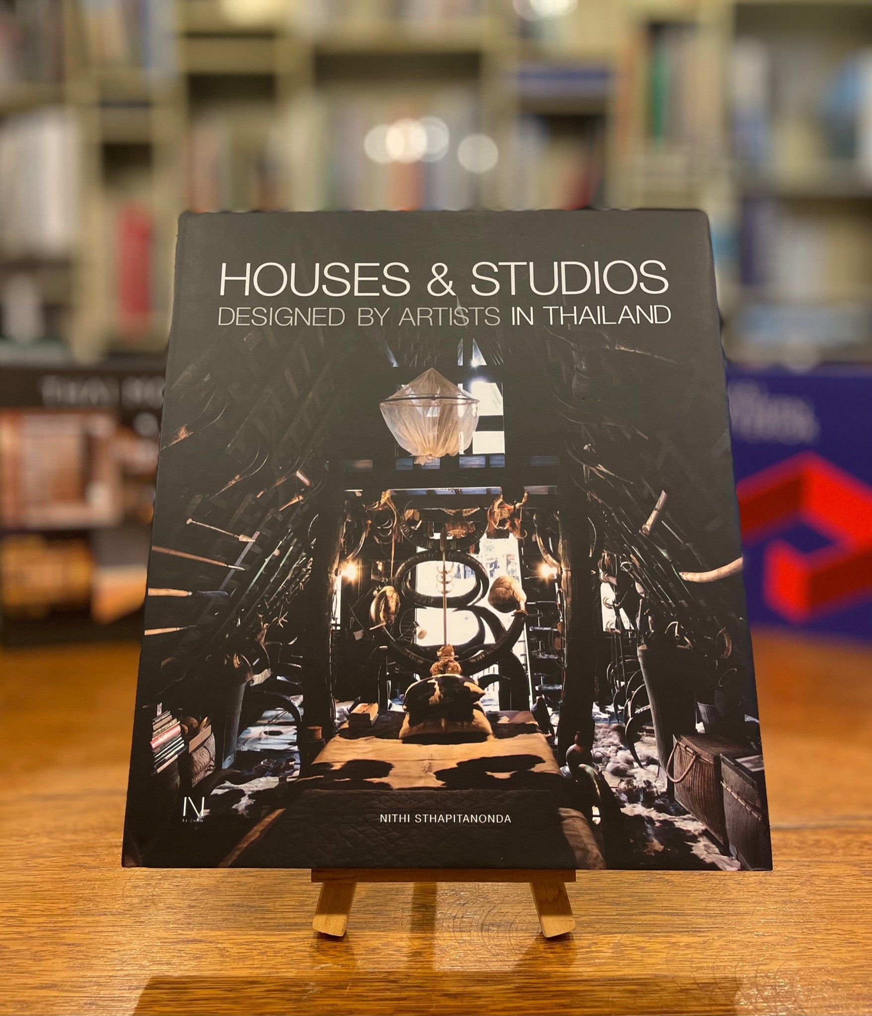  Houses & Studios : Designed By Artists 