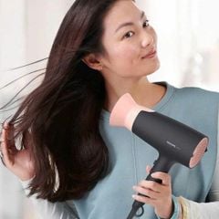 Máy sấy tóc Philips series 3000 BHD350/10 2100W màu đen hồng