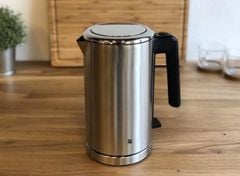 Ấm siêu tốc WMF Lono Kettle 1,6L thân thép 2400W