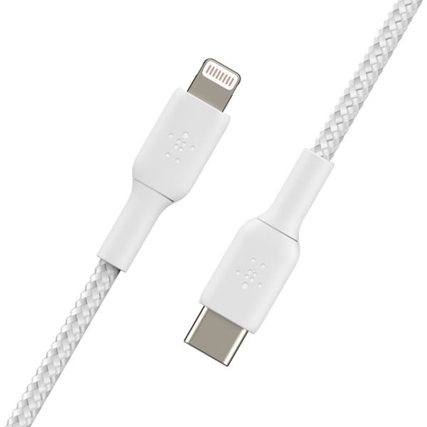 Cáp USB-C to Lightning BOOST CHARGE Belkin vỏ dù, chứng chỉ MFi, sạc nhanh 30W CAA004