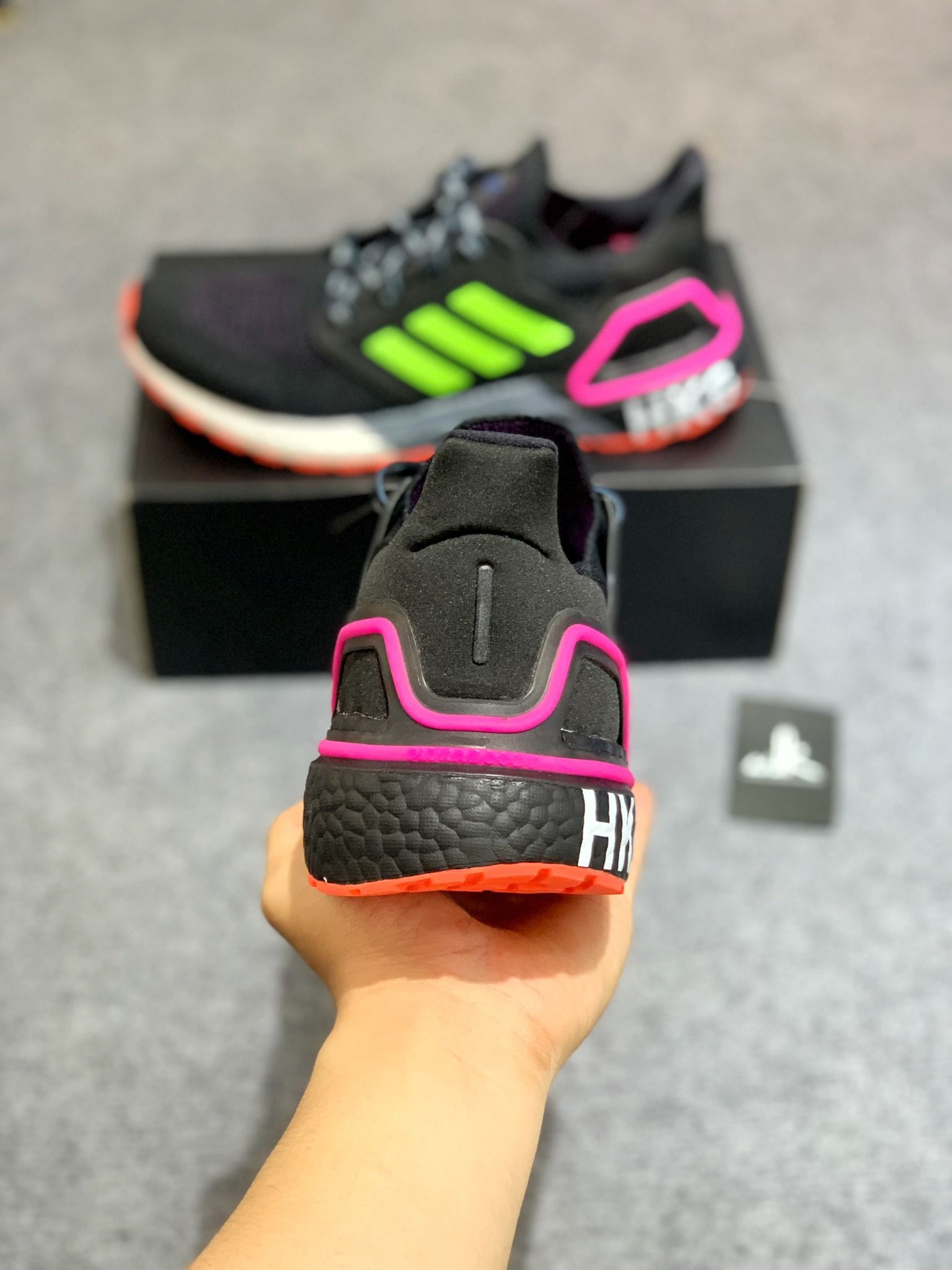  FX7818 Ultraboost 20 City Pack - Hong Kong 