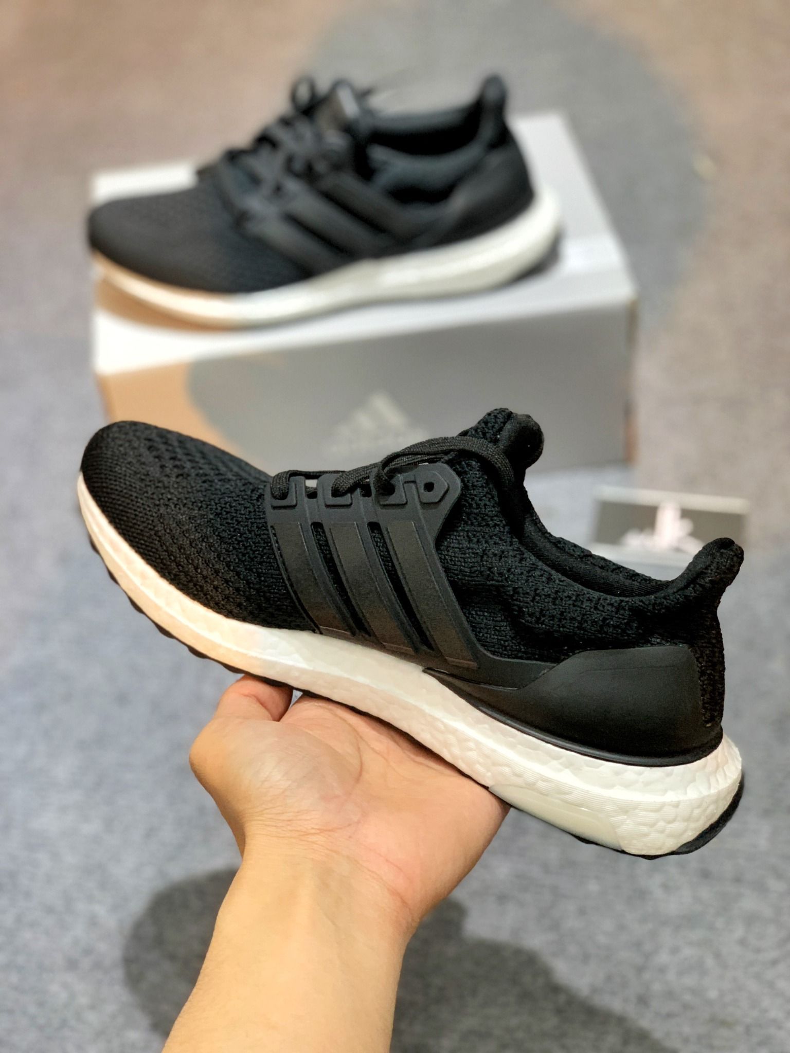  GV8744 Ultraboost 5.0 DNA Black White 