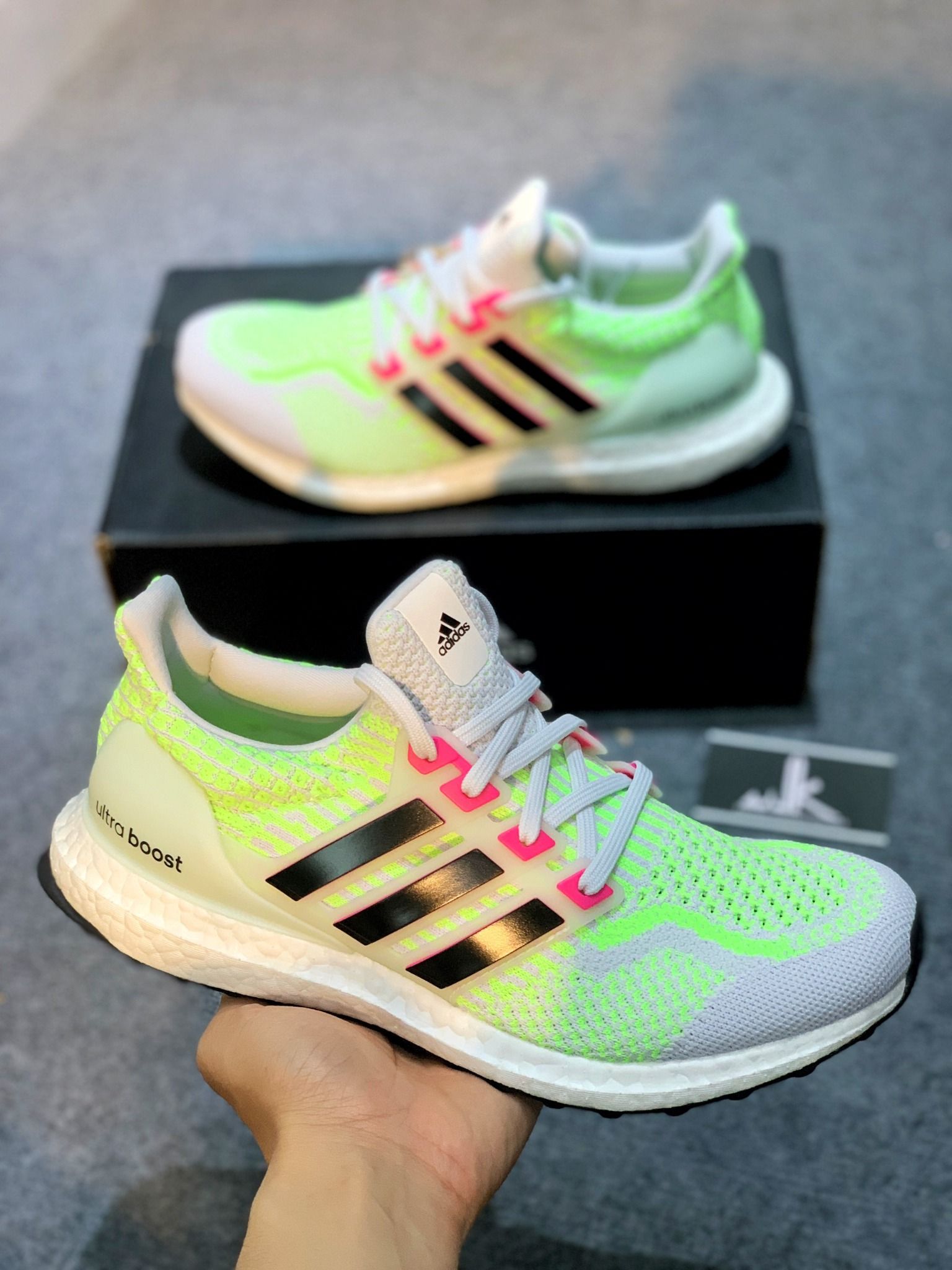  G58755 Ultraboost 5.0 DNA Dash Grey Signal Green 