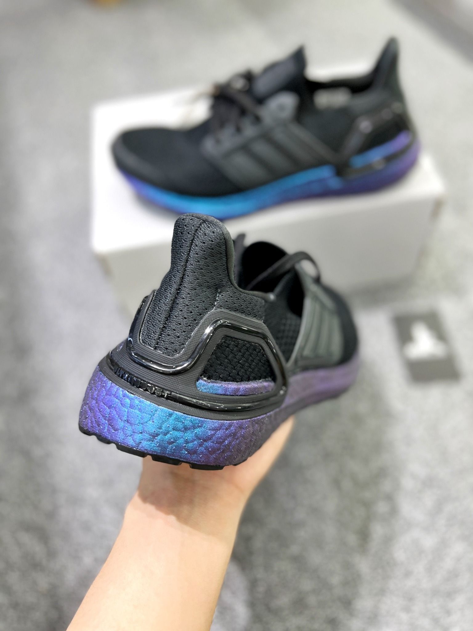  H06275 Ultraboost 19.5 DNA Black Boost Blue 