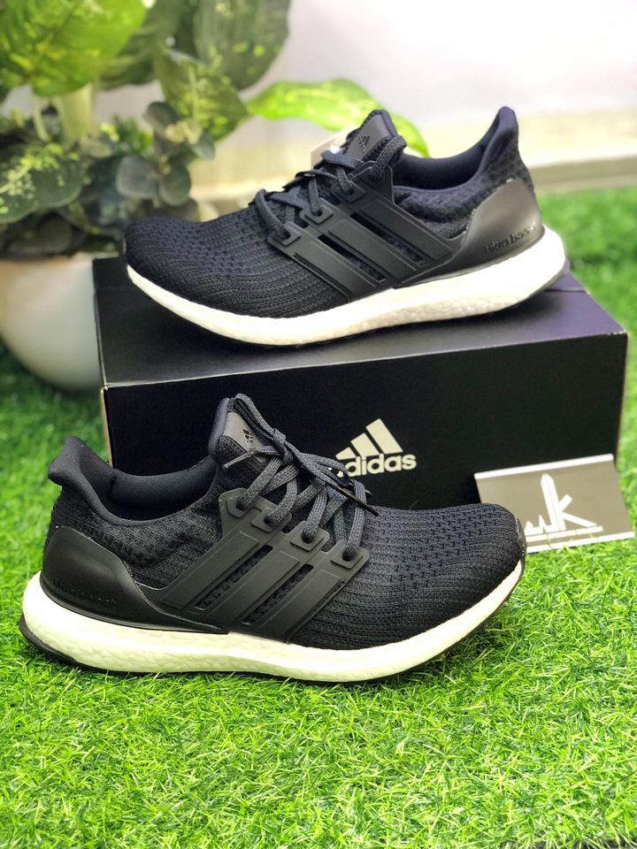  BB6166 - Ultraboost 4.0 Core Black 