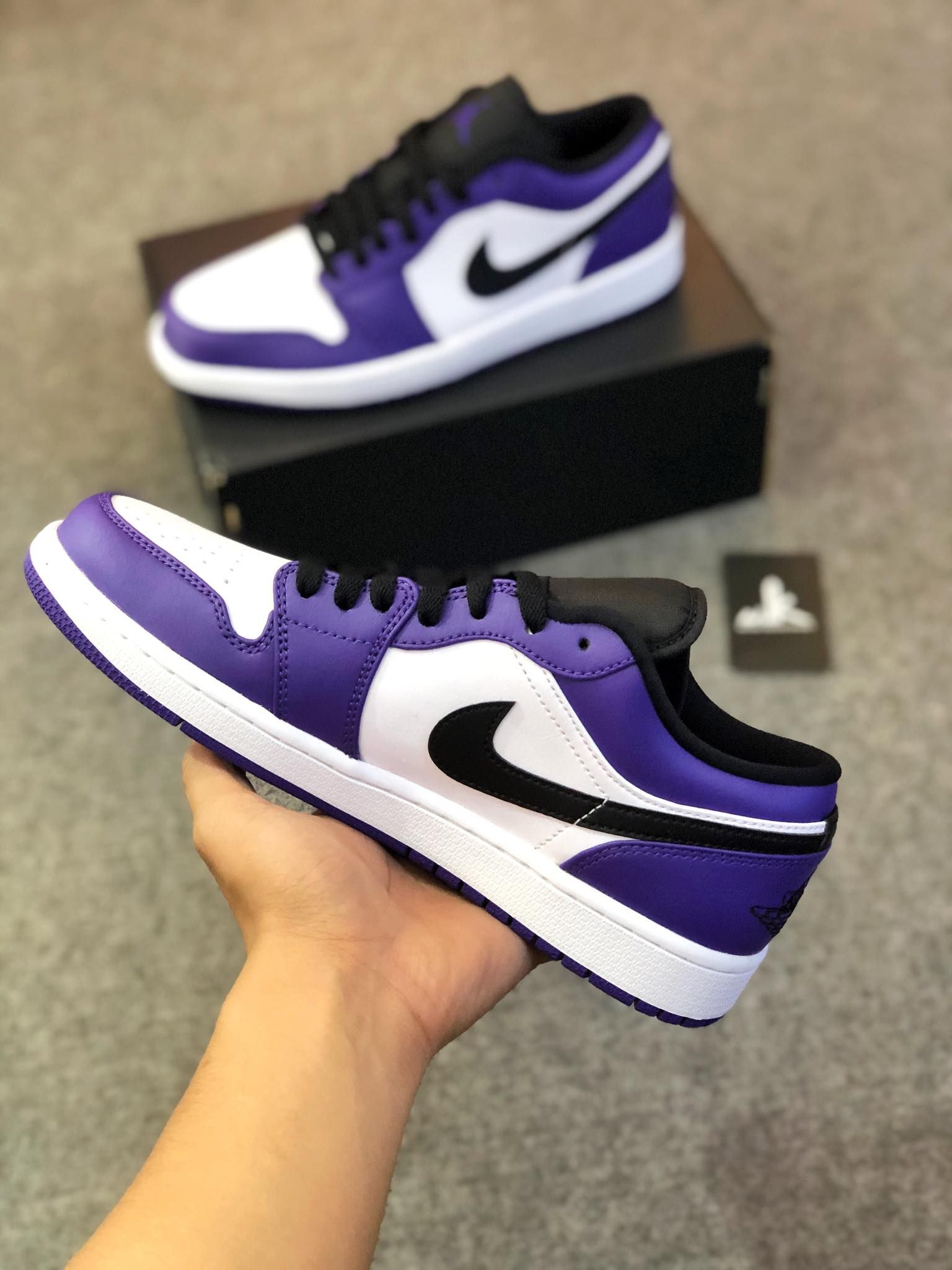  553558-500 Jordan 1 Low Court Purple 