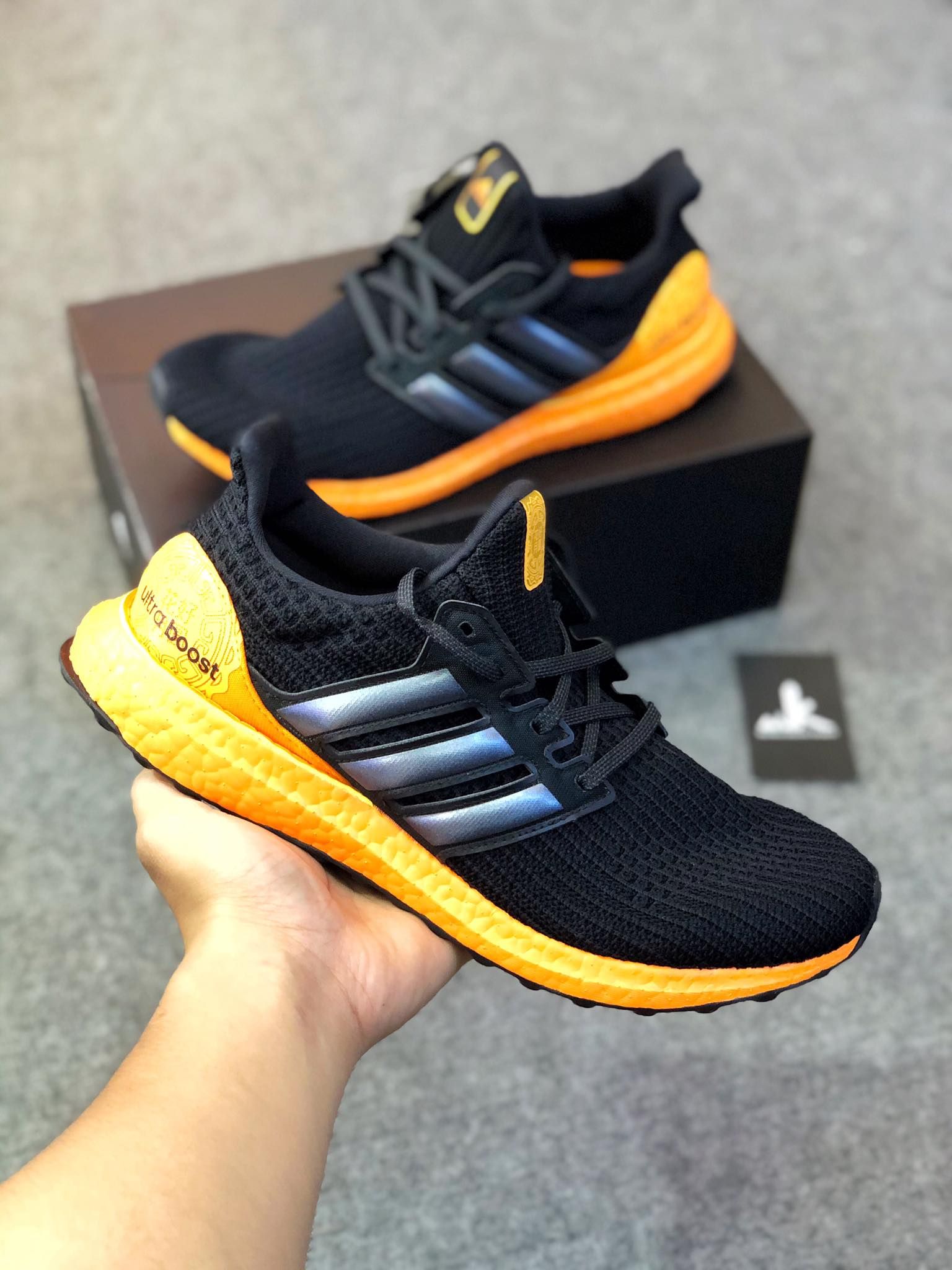  FW3727 Ultraboost 4.0 Moon Festival 