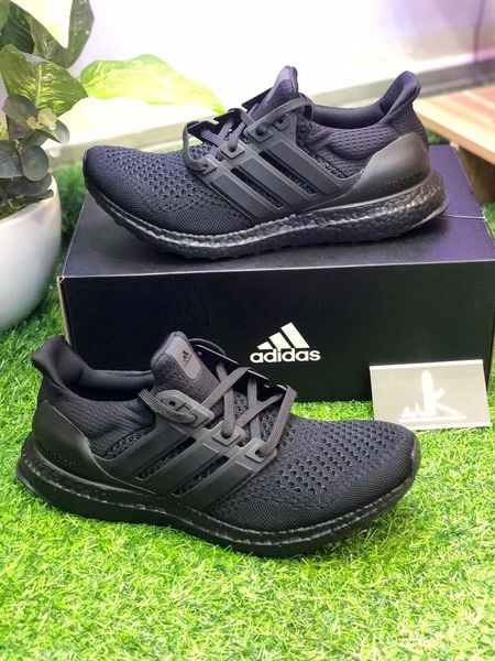  BB4677 - Ultra Boost 1.0 Triple Black 