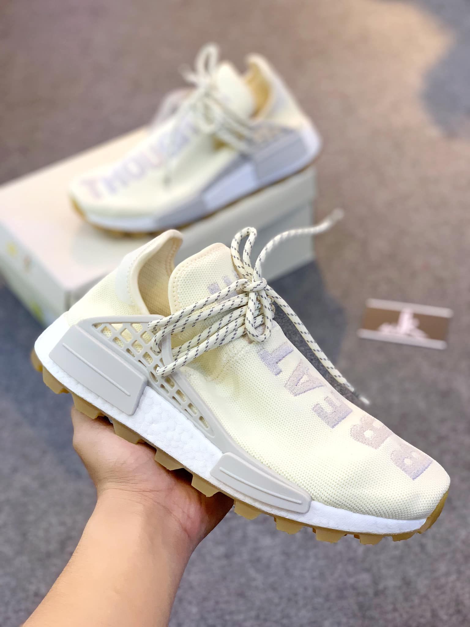  Pharrell Williams Hu NMD 